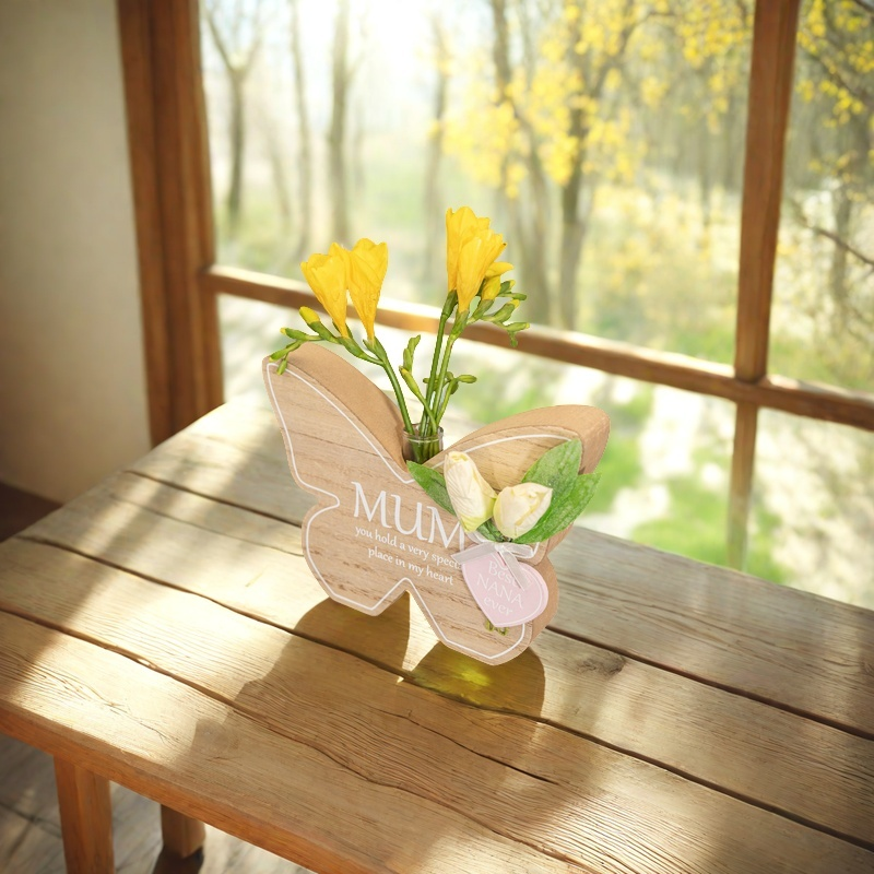 The uniqueness and quality of Christmas handicrafts selection
