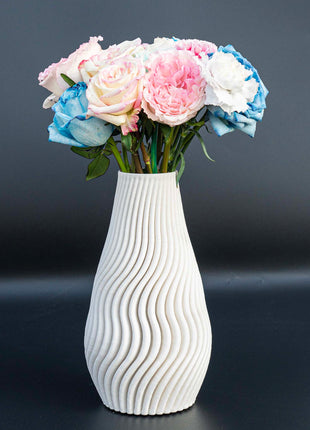Aesthetic White Flower Vase – Unique Table Centrepiece Vase