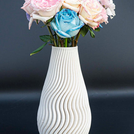 Aesthetic White Flower Vase – Unique Table Centrepiece Vase