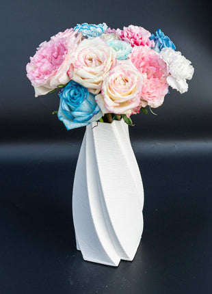 Aesthetic White Flower Vase – Modern Twisted Design Table Centrepiece