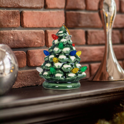CHRISTMAS TREE WITH LED ORNAMENT