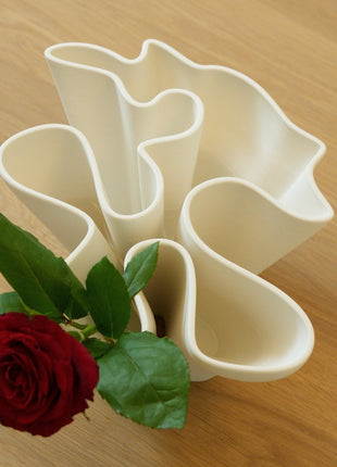 WHITE PLANTER