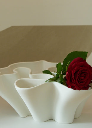 WHITE PLANTER