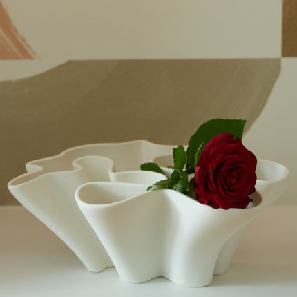 WHITE CERAMIC PLANTER