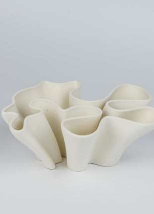 WHITE PLANTER