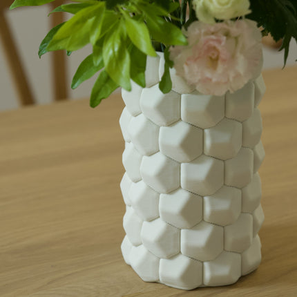 MATTE  WHITE HONEYCOMB CERAMIC FLOWER VASE