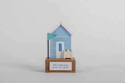 JX274| "Oh I Do Like to Be Beside the Seaside" Beach Hut Sculpture with Flag, 6.3 x 5.5 x 9.5 cm