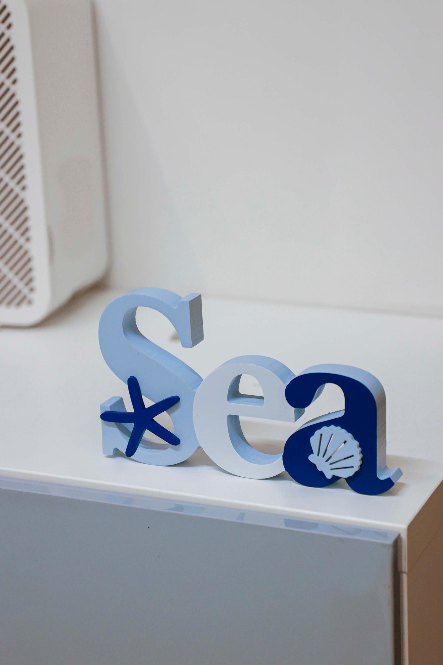 JX278| "Sea" Letters with Starfish and Seashell Accents Home Decor 20X16X2.1CM