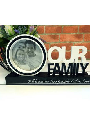 KK2386-Fa - Our Family cutout frame | 24 x 4 x 14cm