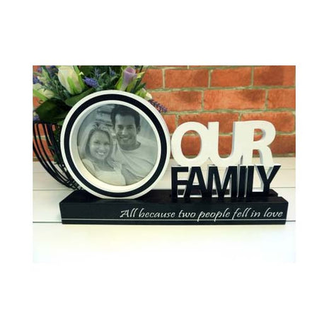 KK2386-Fa - Our Family cutout frame | 24 x 4 x 14cm