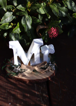 Elegant wedding table sign crafted in the stylish "MR" letter design, made of high-quality materials, perfect as a decorative centerpiece for wedding receptions, dining tables, or engagement parties, adding charm and sophistication to any romantic celebration. 5