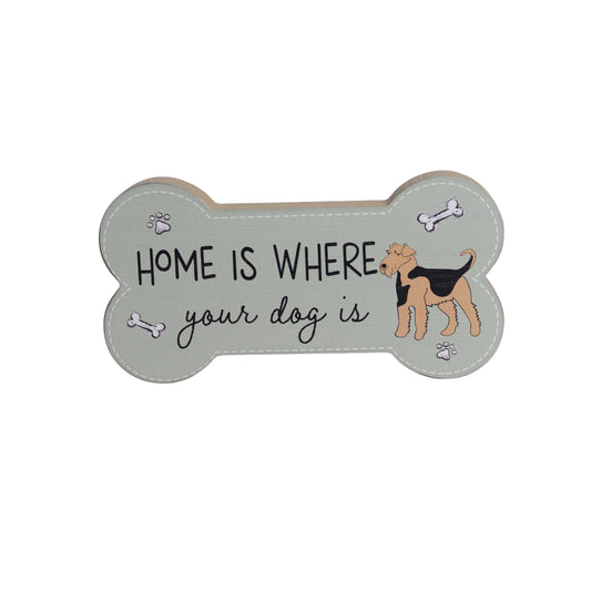 Charming green wooden bone-shaped decor featuring adorable dog illustrations and heartwarming quotes, designed as a thoughtful and compact gift for dog lovers. This small wooden ornament is perfect for shelves, tables, or any cozy space in a pet-friendly home. 1
