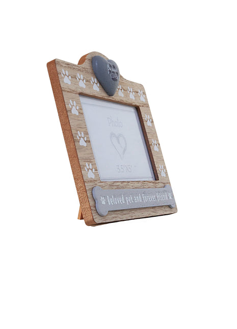 Wooden pet memorial picture frame designed to honor the memory of beloved pets, a heartfelt keepsake for displaying cherished photos. 2
