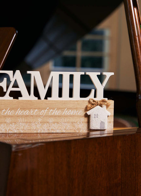 Square wooden decorative piece featuring the word "Family" and a mini house design, crafted with exquisite details, perfect for home decoration or as a thoughtful gift. 2
