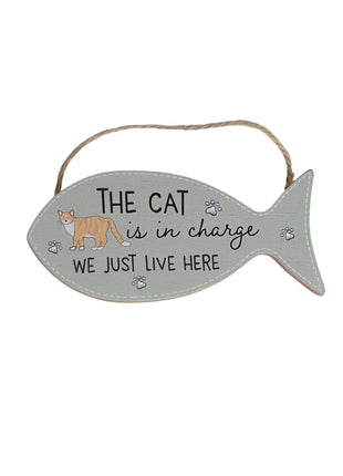 Charming wooden fish-shaped hanging decor featuring a cute cat design, perfect for cat lovers as a unique gift. Designed to hang on doors, walls, or display in any home space, this rustic wooden ornament adds a cozy and decorative touch to your living area. 1
